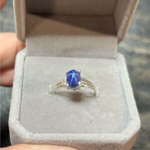 Beautiful 1.20Ct Blue Lindy Star Sapphire in 925 Sterling Ring Size 6
